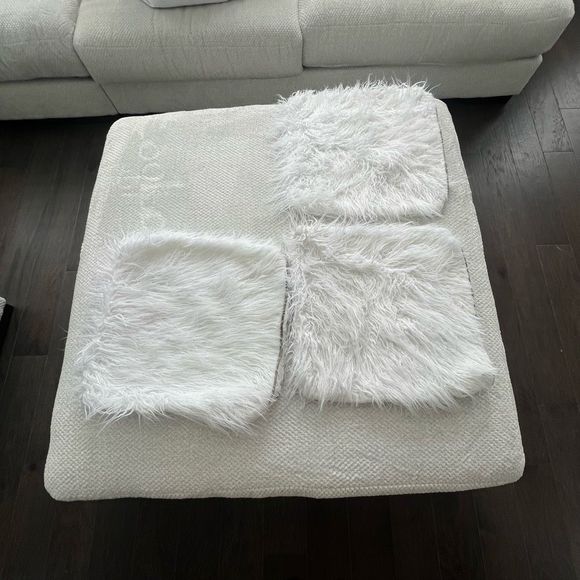 Faux Fur pillow covers (3) - Picture 4 of 8